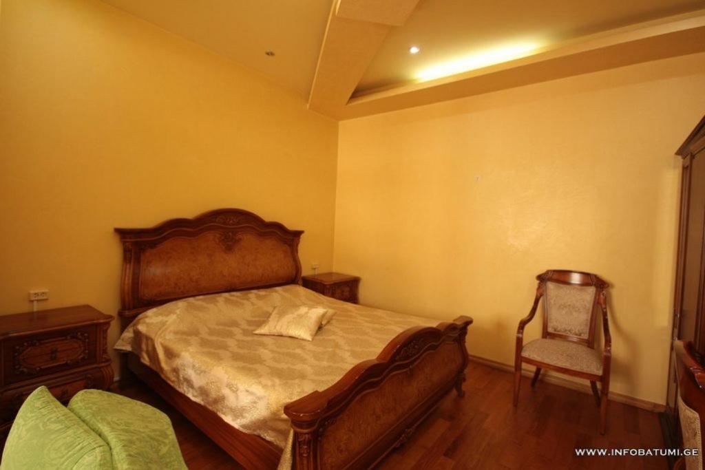 Hotel Black Sea House Batumi Luaran gambar